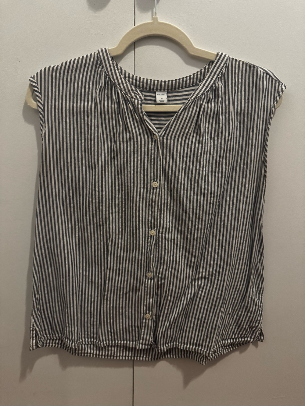 Old Navy Black and White Vertical Stripe Sleeveless Button-Front Blouse